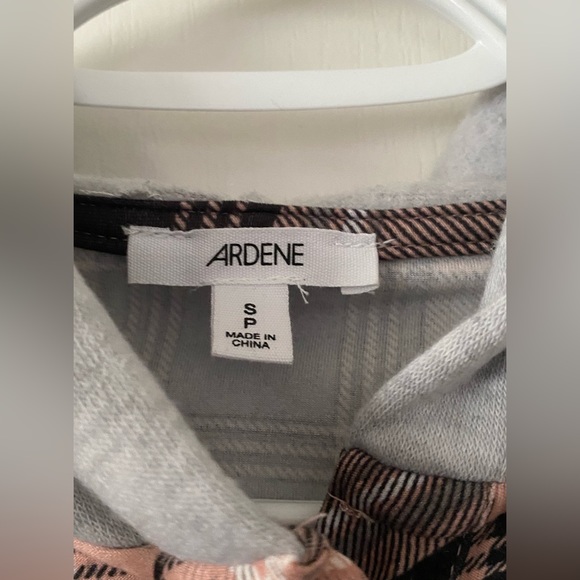 Women’s Small Button Up Hoodie - Picture 3 of 4